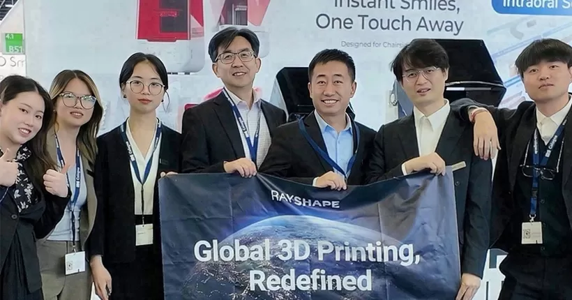 Edge mini chairside 3Dプリンターが海外デビューし、ドイツのケルンで開催されたIDS Dental Exhibitionでセンセーションを巻き起こしました!