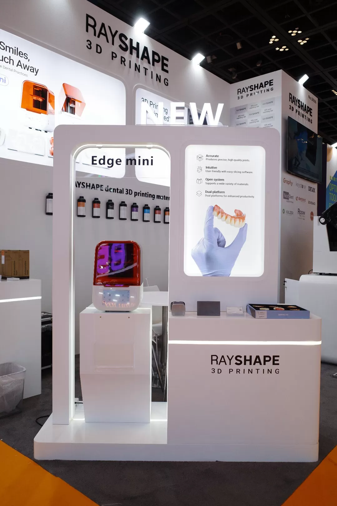 Leading Products Make a Grand Appearance, and the New Product Edge mini Gains Popularity Before Its Official Release